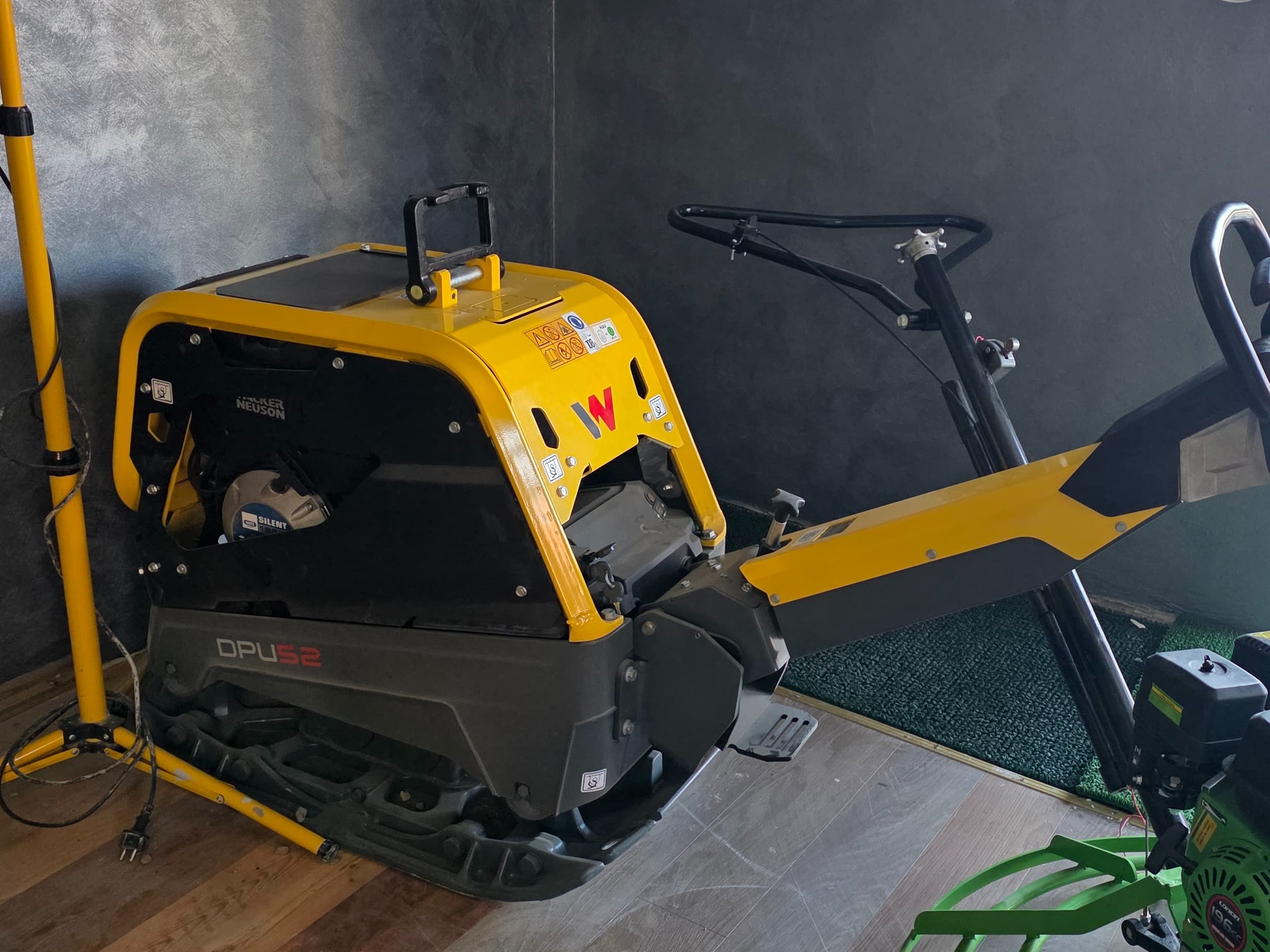 Zagęszczarka rewersyjna WACKER 475kg